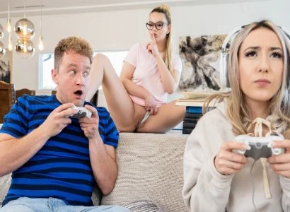 người con gái bị bạn thân bội bạc lấy mất người yêu do quá mải chơi game