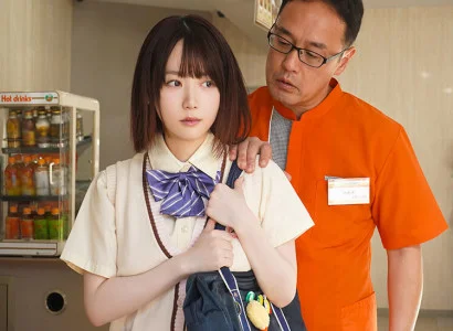 Quản lý nam xử lý em gái ăn cắp vặt trong cửa hàng