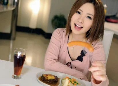 Chồng sau bữa tối thì chịch em
